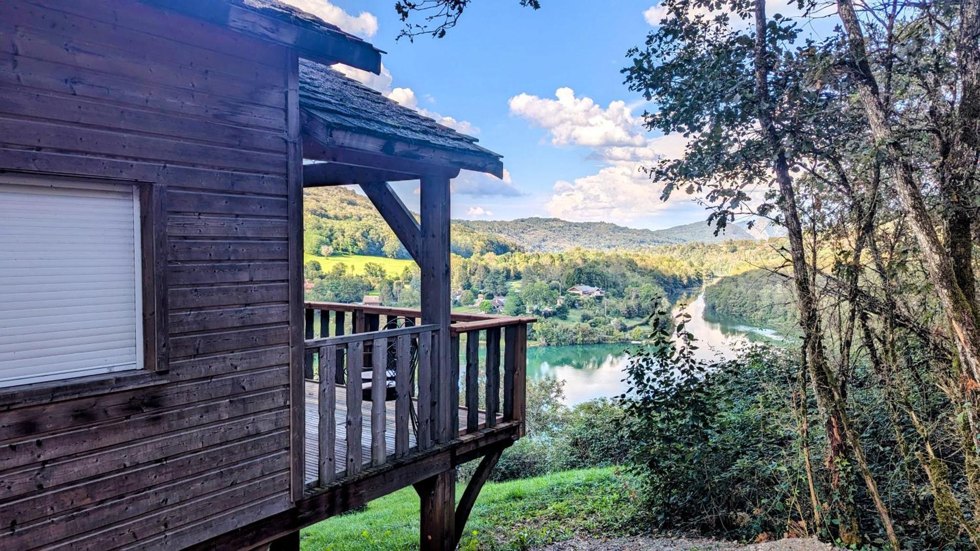 Cabanes Et Lodges Du Belvedere Serrieres-sur-Ain Esterno foto