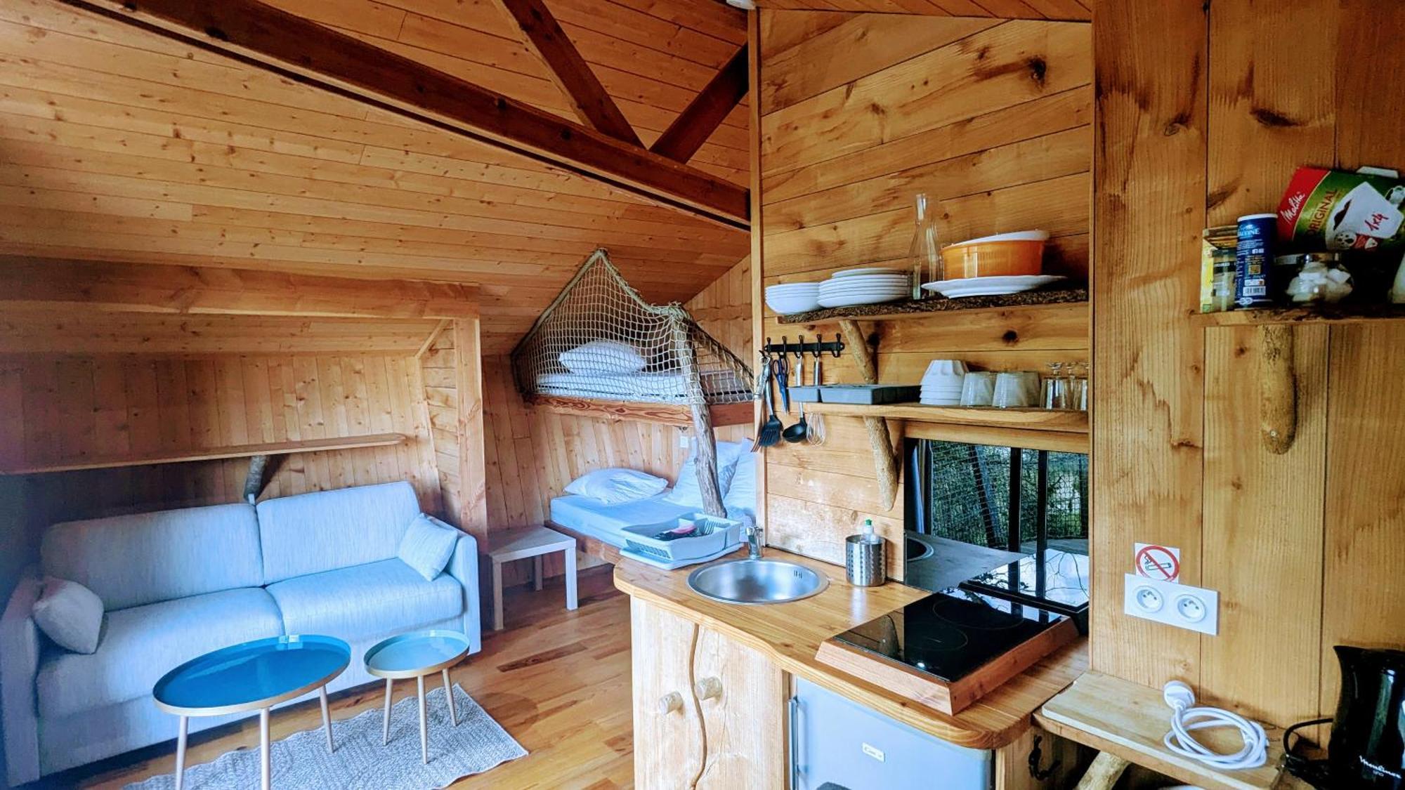 Cabanes Et Lodges Du Belvedere Serrieres-sur-Ain Esterno foto