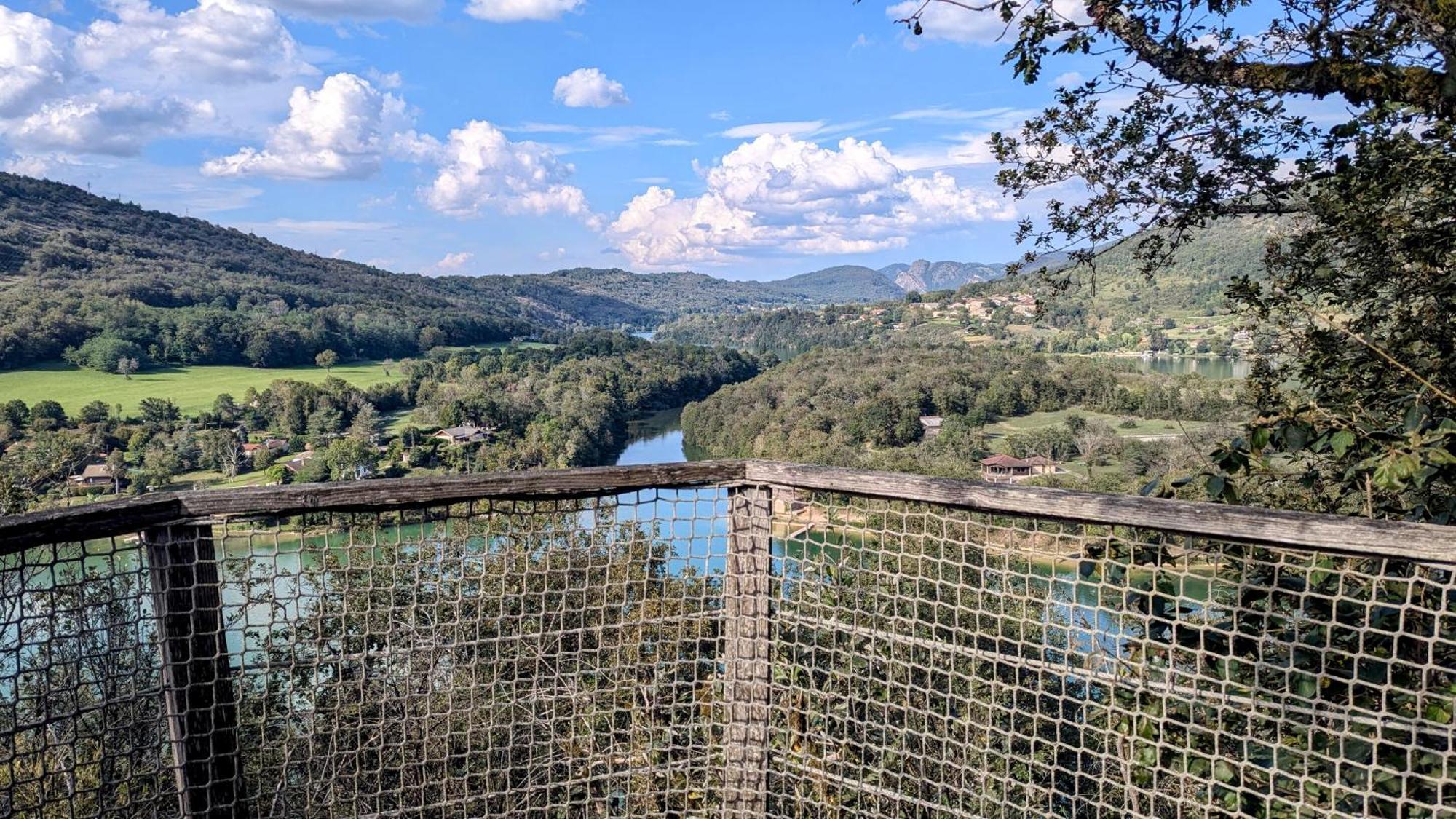 Cabanes Et Lodges Du Belvedere Serrieres-sur-Ain Esterno foto
