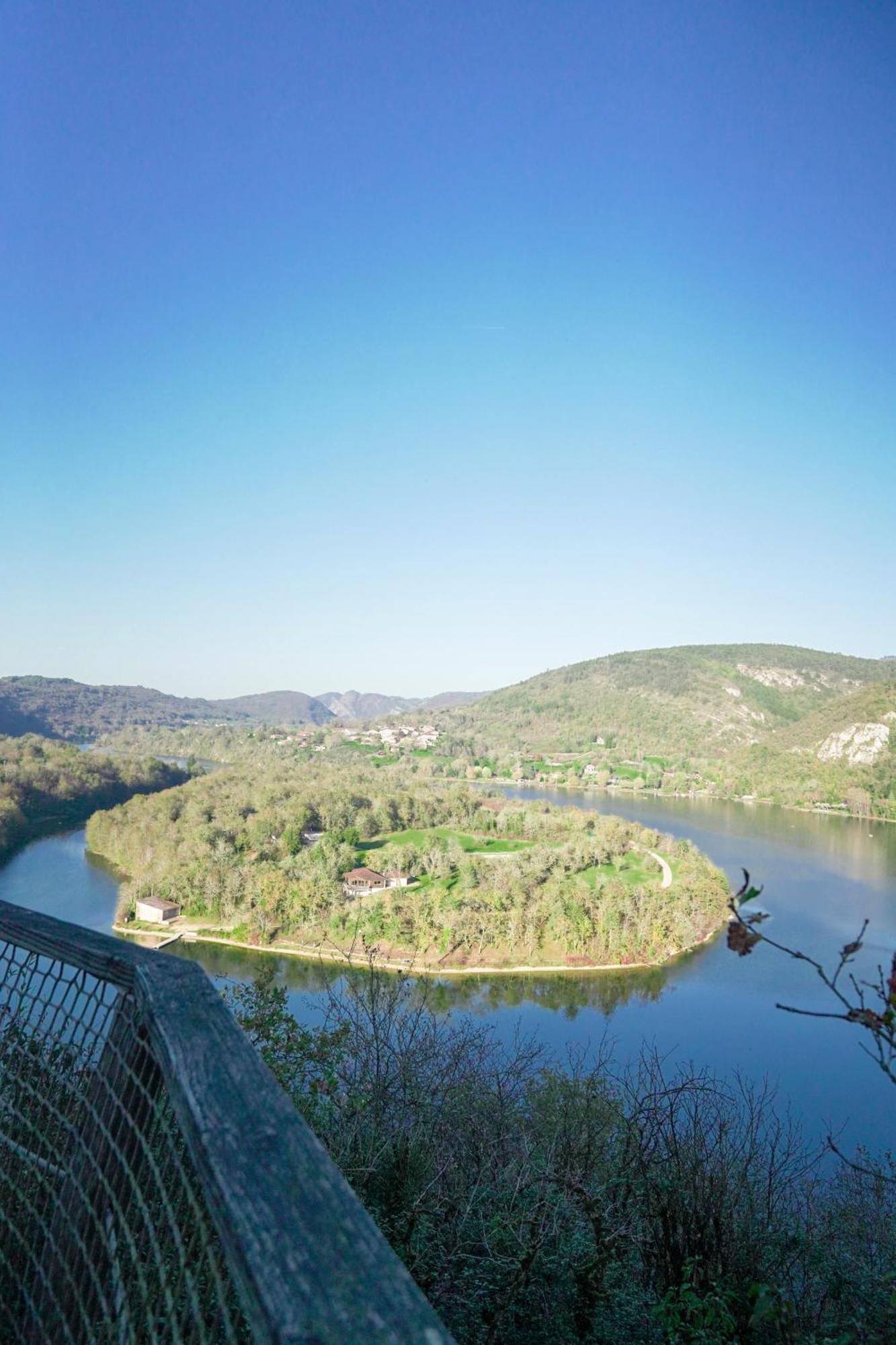 Cabanes Et Lodges Du Belvedere Serrieres-sur-Ain Esterno foto