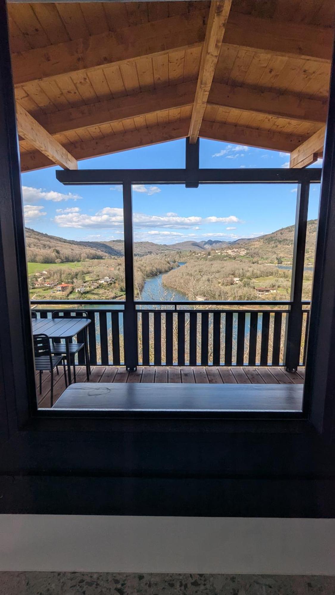 Cabanes Et Lodges Du Belvedere Serrieres-sur-Ain Esterno foto