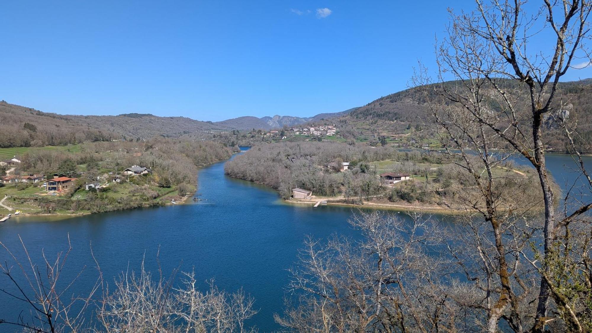 Cabanes Et Lodges Du Belvedere Serrieres-sur-Ain Esterno foto
