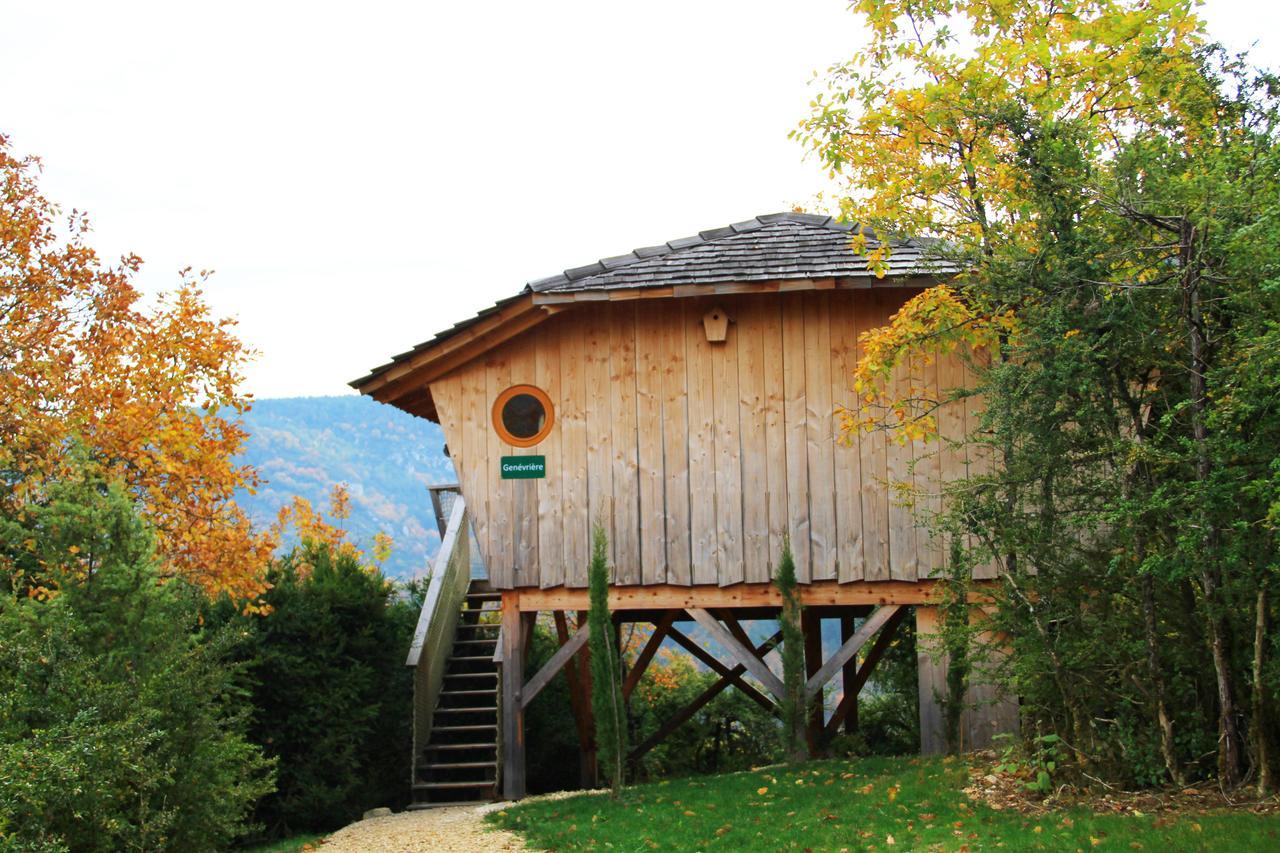 Cabanes Et Lodges Du Belvedere Serrieres-sur-Ain Esterno foto